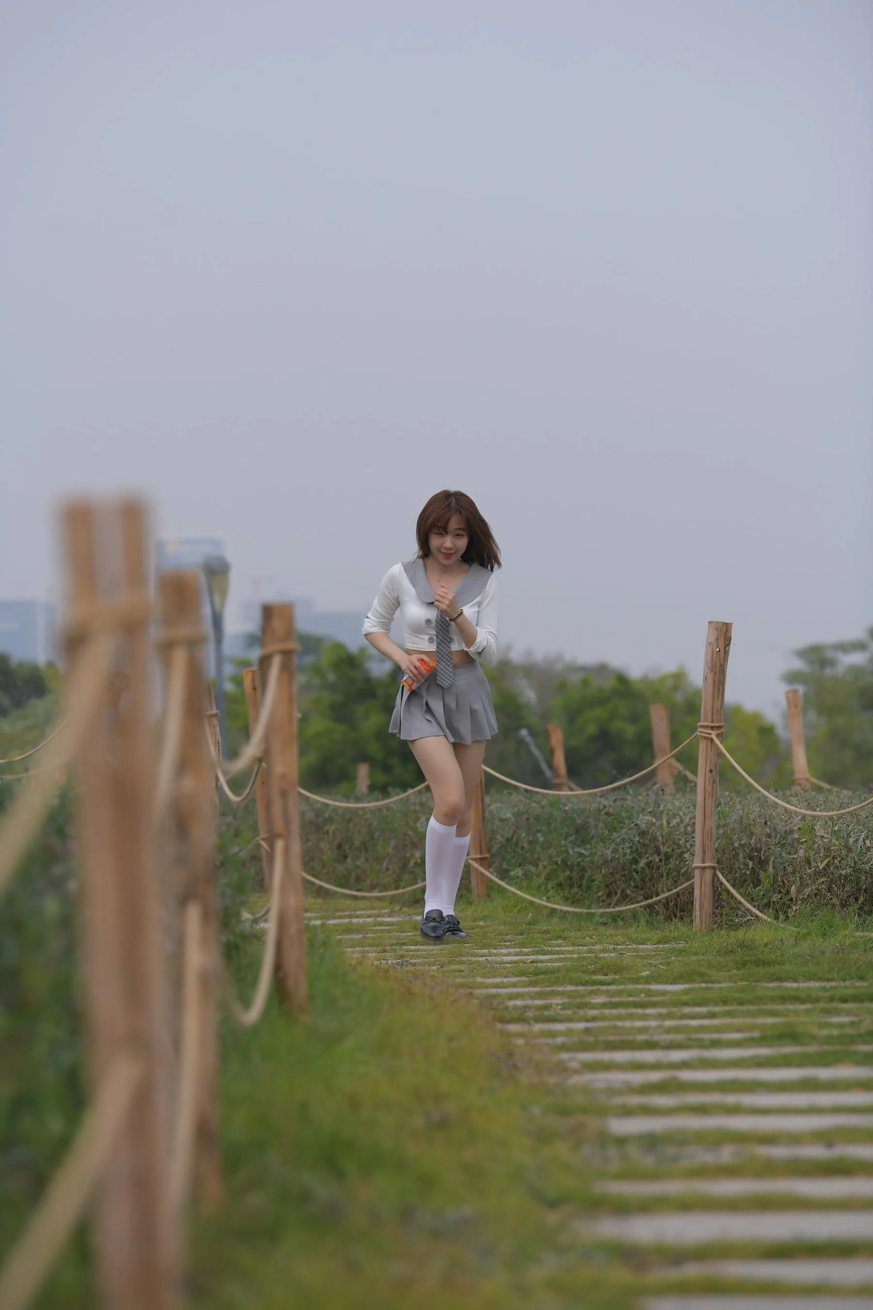[魔镜街拍] NO.095 性感动人的小百褶裙美女 [763P]插图7